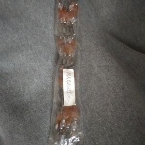 Magnetic beaded necklace